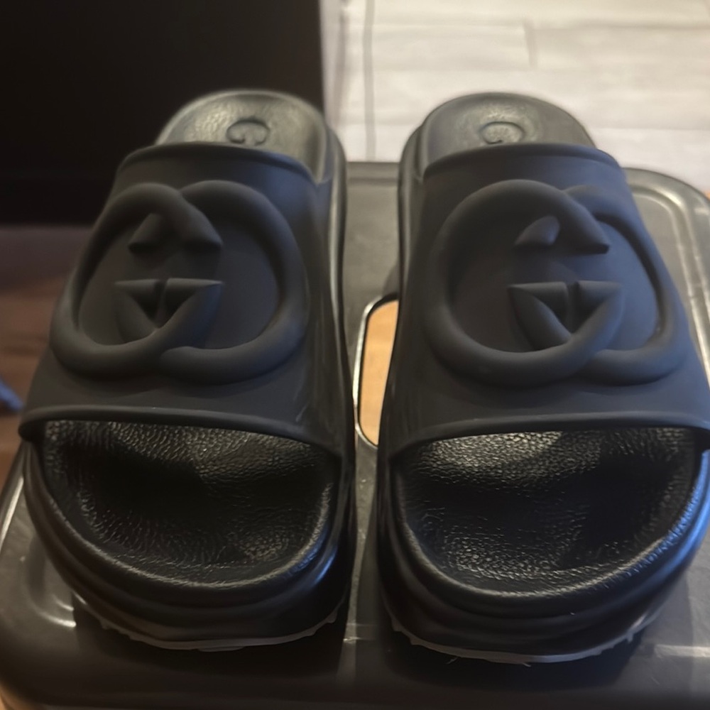 Gucci Black Slide Sandals with Embossed Logo